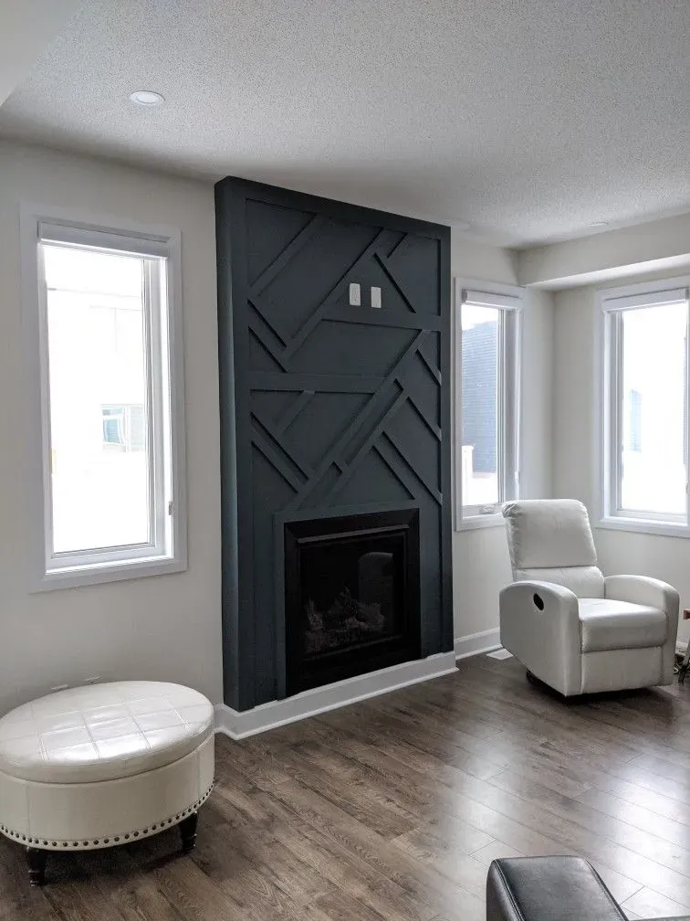 Accessorizing Your Living Room Accent Wall with Fireplace