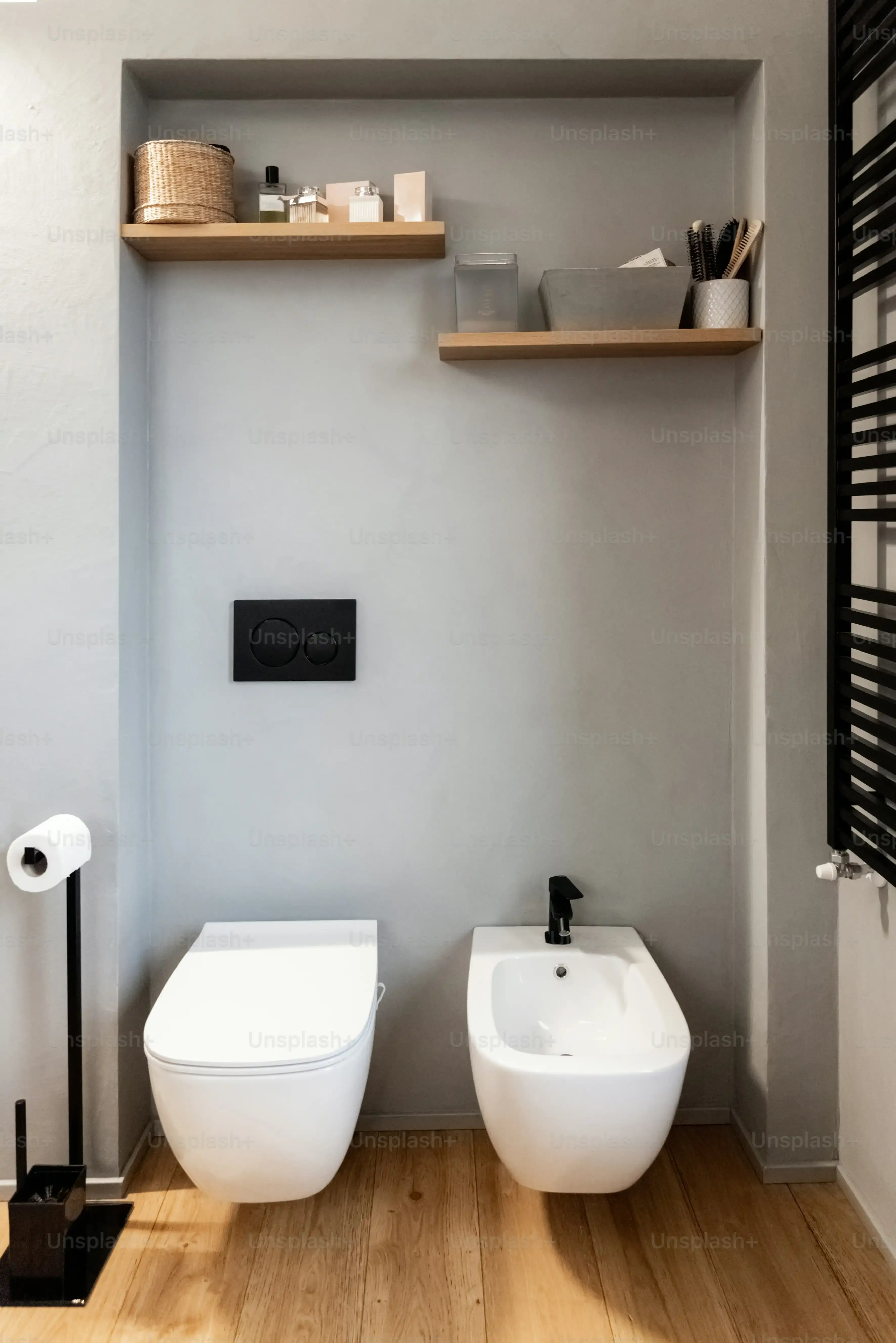 Beyond Tile: Other Awesome Accent Bathroom Wall Ideas