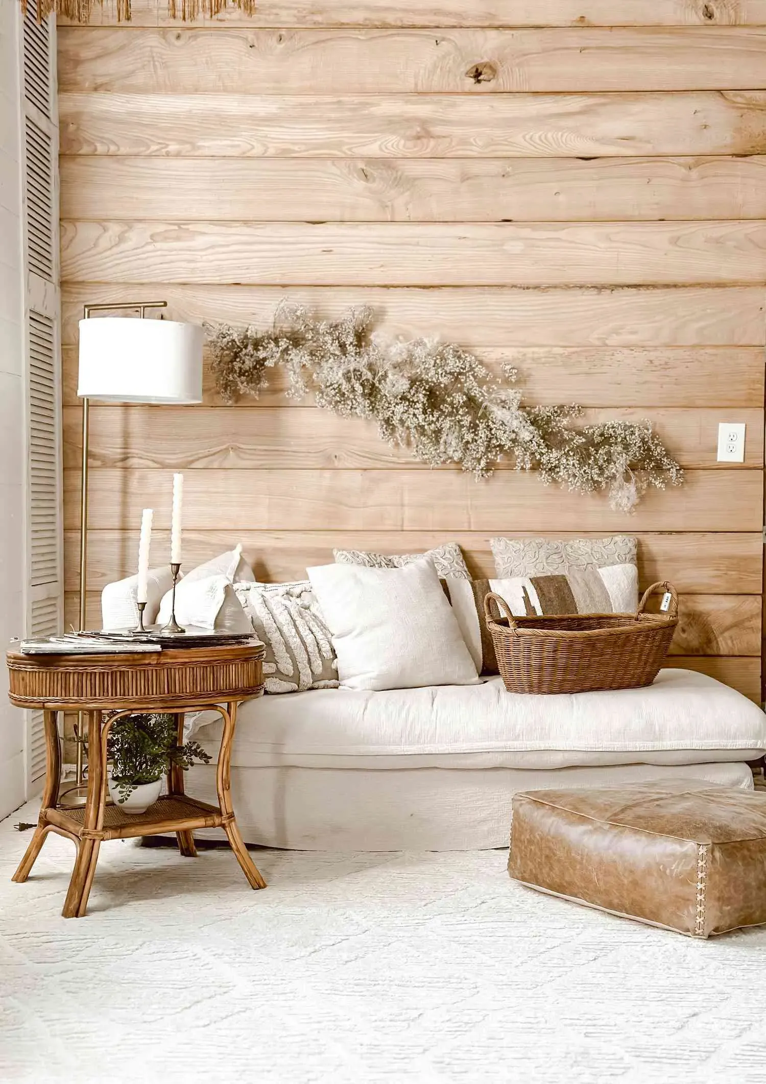 Picking Your Wood: Species and Finishes for Living Room Wood Accent Wall Ideas
