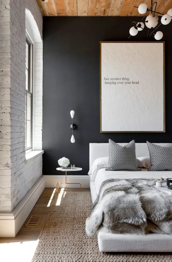 Why Everyone's Pinning a Black Accent Wall